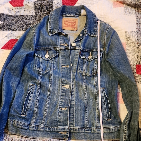 Levi's Women's Blue Denim Jacket - Picture 3 of 4